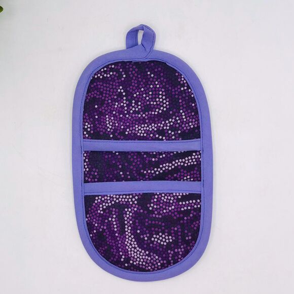 Set of 2 Finger Hotpad Potholders, Purple Swirled Dots, 2 Piece Baking Set - Picture 3 of 6